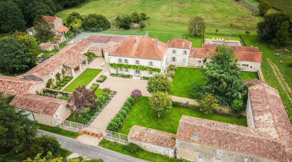 Chateau-Merle vue drône