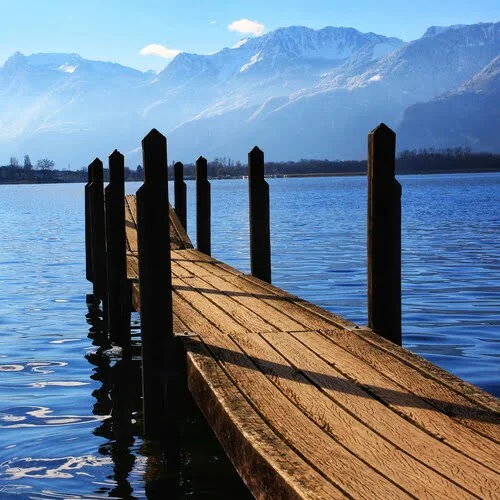 ponton sur l'eau